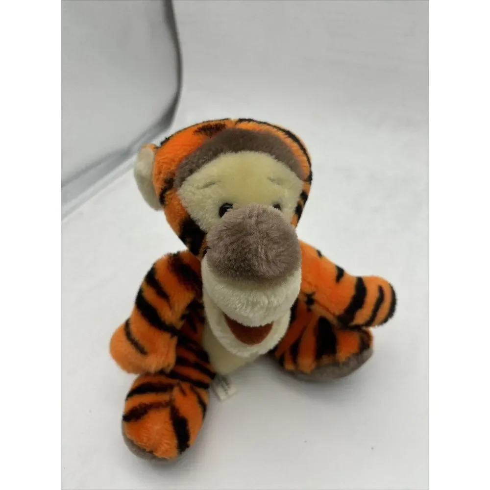 Disneyland Walt Disney Vintage Plush Tigger Stuffed Animal 9